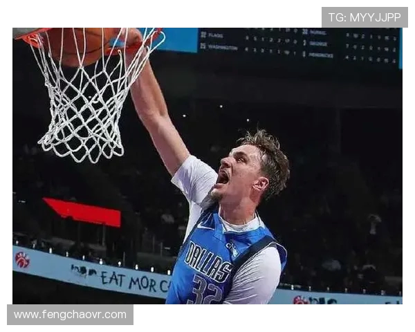 新赛季备战热潮来袭独行侠训练照展现浓眉冥想与弗拉格激情瞬间